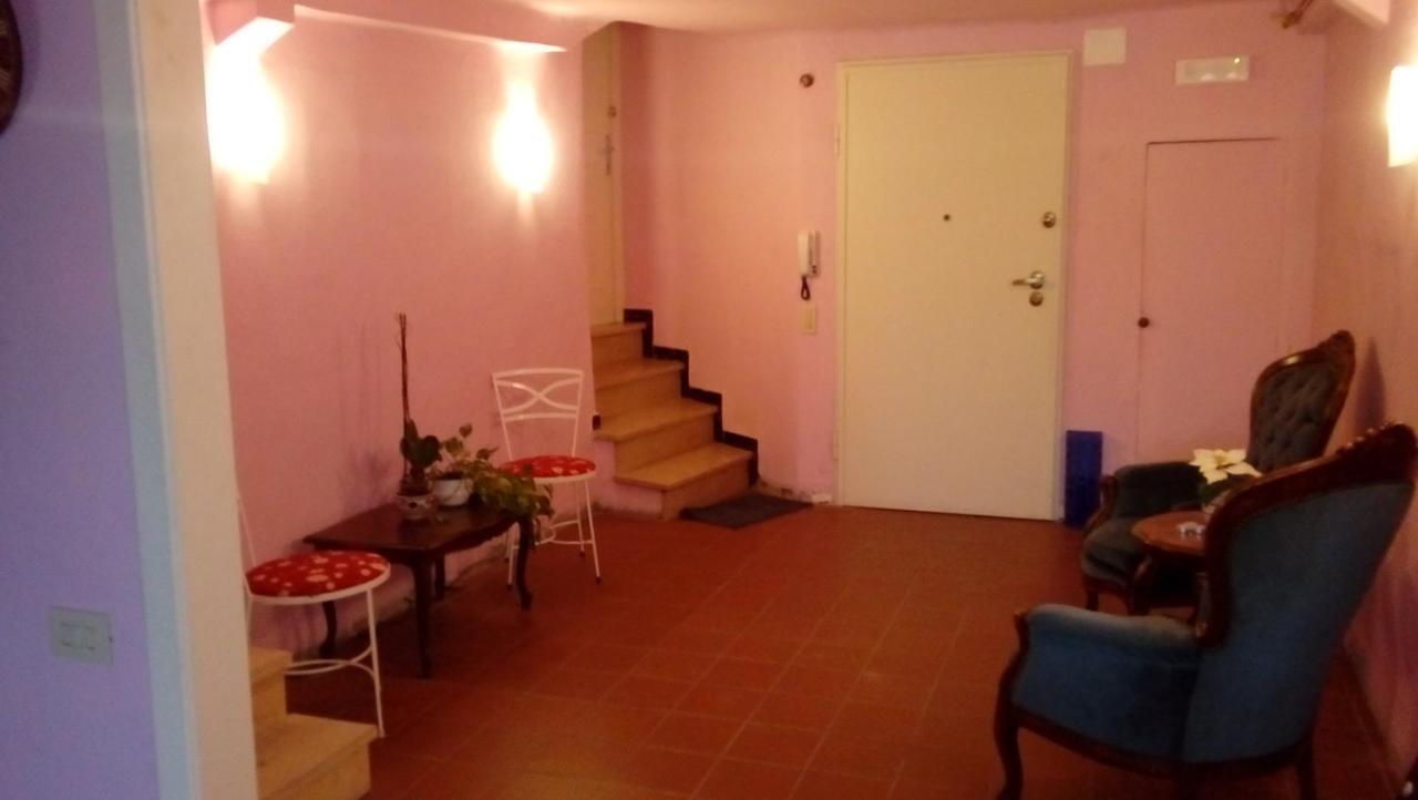 Liberi Mercanti - Guest House Affittacamere Lucca Rum bild
